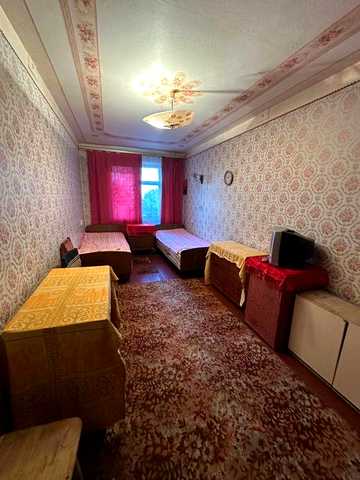 2кімнатна, р-н Шкільна