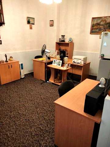 Продам 1 кімнатну квартиру на Чорновола.