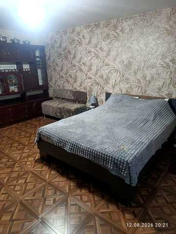 Продам квартиру 1кімнатна перший поверх