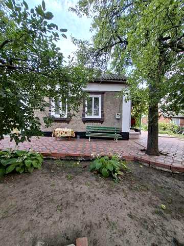 Продам будинок з реионтом та зручностями, район 4 школи