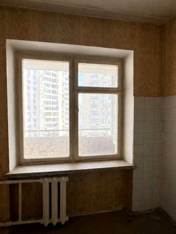• БЕЗ КОМІСІЇ | 1-кімнатна квартира 42,7 м² у Києві біля метро Вокзальна | вул. Липківського 37-А | 11/16 поверх | Балкон | Мінімальне оформлення |