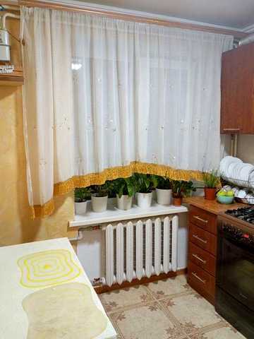 Продається двохкімнатна квартира