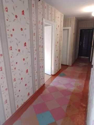 Продам большую 4к квартиру. Свою. Площадь Победы. Кирпичный. Супер.
