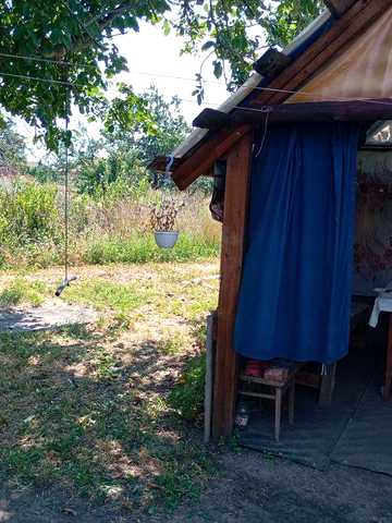 Продам участок с небольшим домом