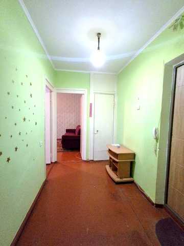 Продам 2кім квартиру Попова 2й поверх