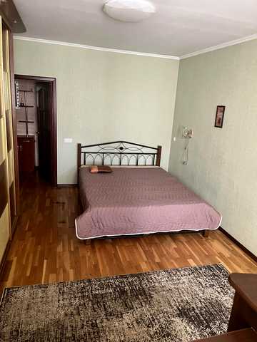 Оболонський просп., 40