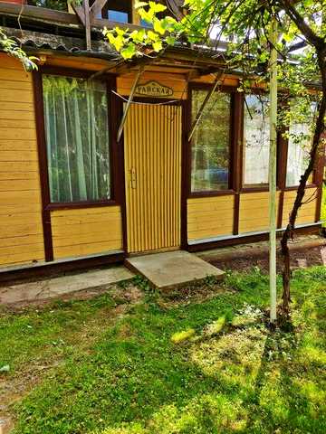 Затишний літній будинок із лазнею для відпочинку біля Києва.