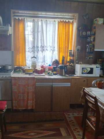 сдаю дом г.Чугуев 4  комнаты хоз .постройки