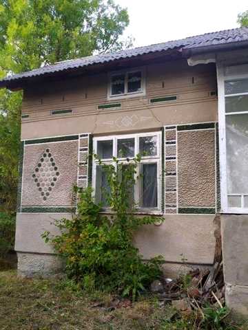 Продам будинок в с.Рошнів(під дачу)