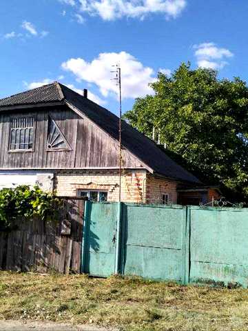 Продам свій цегляний будинок в сел. Коломак, Харківська обл.