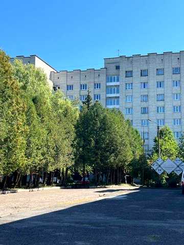 ТЕРМІНОВИЙ. Продаж 4-кімнати. Вул. Тисминецька, 248. Біля АТБ. Цегляний будинок. Все залишається?