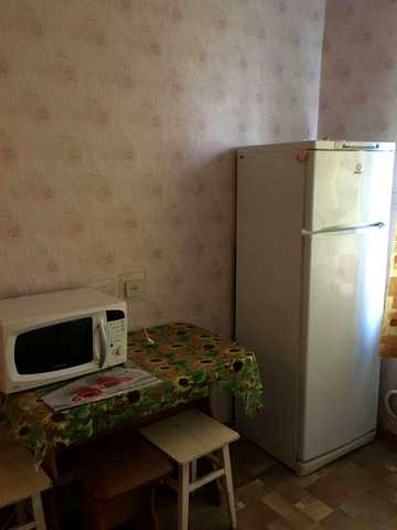 Сдается 1 комнатная квартира, 1/9 этаж, ул. 14 Октября, 15 мкрн