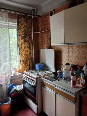 Продам квартиру м. "Дарниця"  8хв. пішки вул. Багалія 6.