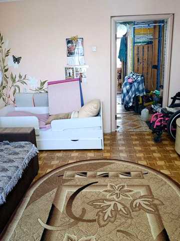 продам 2 х комнатную квартиру