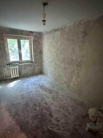 Продаж 3к/к вул. Вінграновського (колишня вул. Енгельса) під ремонт