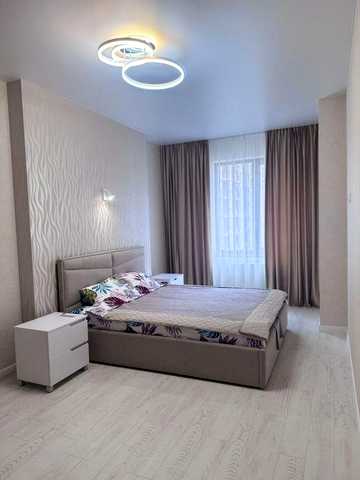 Сдам долгосрочно Аркадия  без комиссии просторную квартиру 75м²