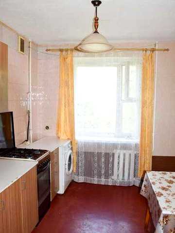 Здам 3-х кімн. квартиру метро Нивки - 100м. вул. Брюссельська 21 (Гончарова), (Щербаковського, пр. Берестейський), тихий двір