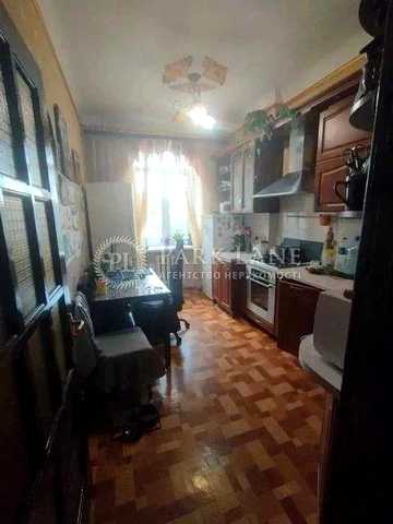 Продам 3 кімнатну світлу сталінку Монтаників 44 Солом'янський Голосіївський
