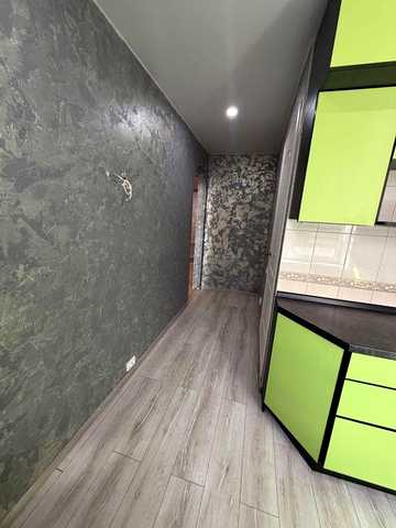 Продам 2 х ком квартиру Каденюка 8.Новые дома