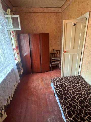 Продам 2-кімнатну квартиру на вул. Сагайдачного, 7