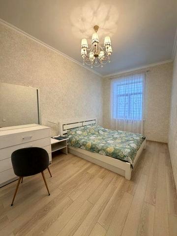 В Продажу 2 к к в Центрі на вул. Великій Морській з євроремонтом