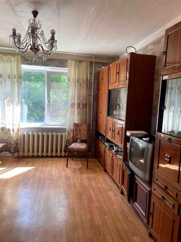 Продаж 2-к квартири 49 м² на вул. М.-М. Шнеєрсона, 11 (р-н пр. Поля / Центр)