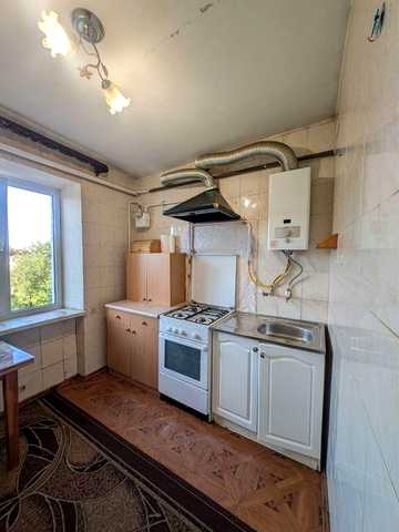 Продаж 2 кімн район 5 школи