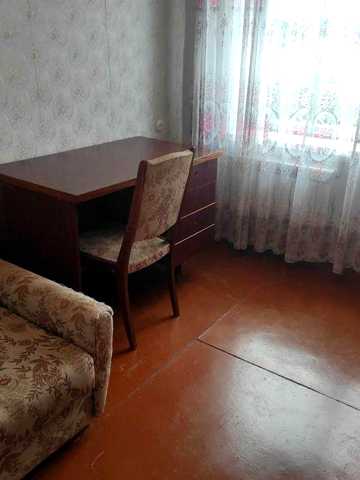 Продам квартиру 3-кімнатну в центрі Канева