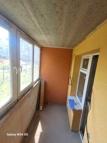 Власник Продаю квартиру цегляний будинок перший поверх ЖК Добробуд