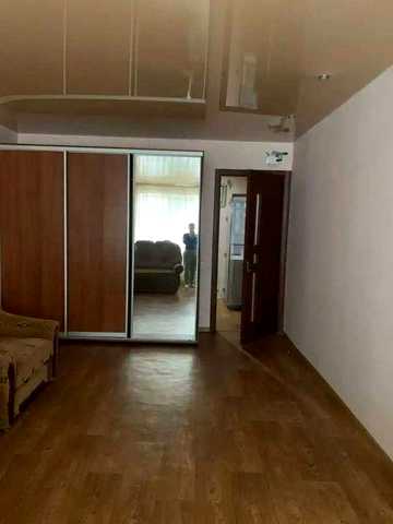 Продам 1-ком квартиру просп.Свободи
