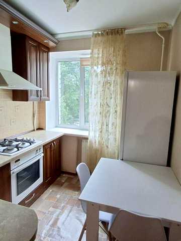 Волинська вул., 25
