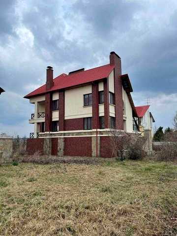Продаж 3-х поверхового будинку в с. Гусачівка