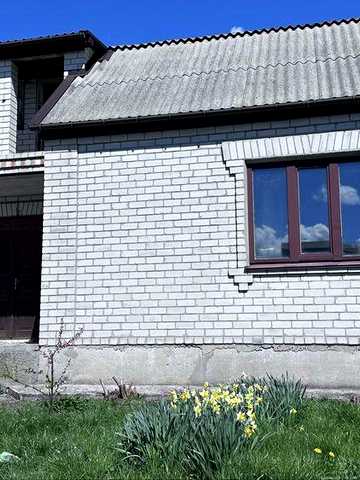Капітальний будинок 200 кв.м під ремонт з ділянкою 25 сот