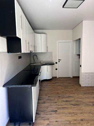 1-кімнатна квартира 32 м² + 4 сотки землі /Центр Острога /Новий ремонт / $30 000