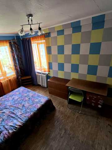 Івана Микитенка вул., 21
