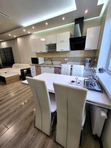 Регенераторна вул., 4 к13