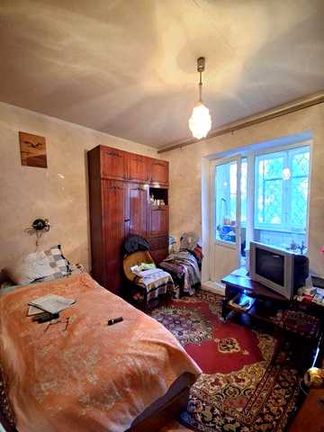 Продам 4 к.кв-ру. Одесская