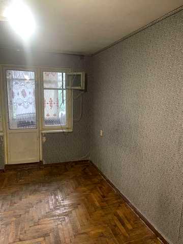 Продаю 1 кімнатну квартиру в Саксаганському районі, під ремонт ЖК ТОВ   «Житлосервіс. КР»