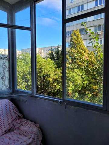 Здам трикімнатну квартиру по Віталія Вергая ПЗР