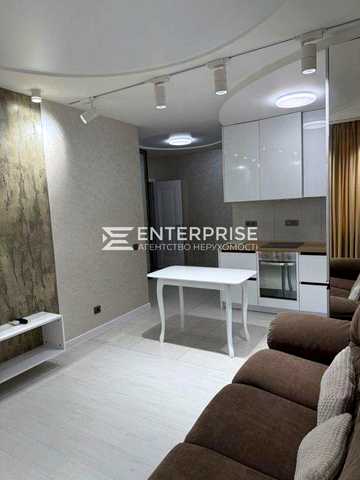 Продаж 1 кімнатної квартири в Солом'янському р-ні, вул. Ф.Ернста