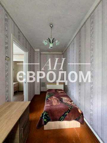 Продам дом 107м2. на две семьи м.Валки