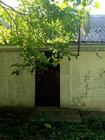 Продається половина будинку з усіма комунікаціями в с. Кочержинці (12 км від м.Умань)