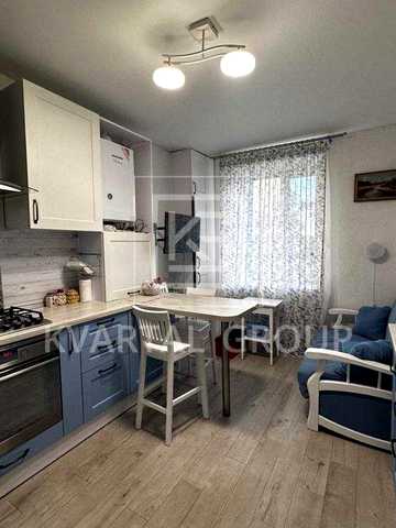 ЖК ФАВОРИТ! Продам ГАРНУ 2к квартиру з ремонтом, меблями, технікою. Газ. 64.3м2. ЦЕНТР МІСТА! ЖК Фаворит