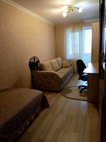 Продам 3 к/к с гаражом в Корабельном районе