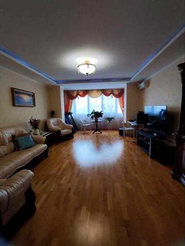 БЕЗ КОМІСІЇ! Продаж 3-к квартири 105,1м² від ВЛАСНИКА біля метро Харківська (вул. Братства Тарасівців, 12/37)