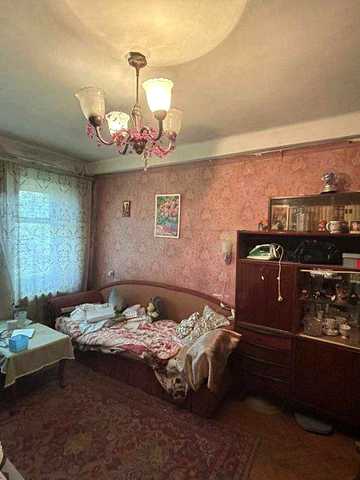 Продам 2-ух комнатную квартиру на Нивках, ул. Щербаковского,61.
