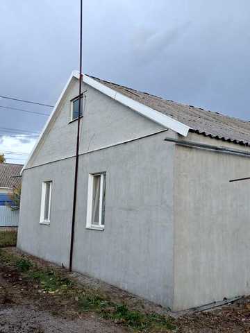 Будинок в тихому місці. 20хв. від міста.
