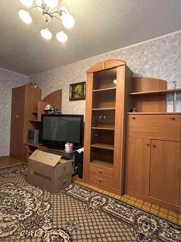 Сдам 2-ух комнатную квартиру на Оболони, просп. Героев Сталинграда,54-А.