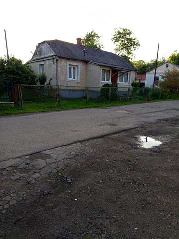 Продам будинок в мальовничому Містечку Локачі