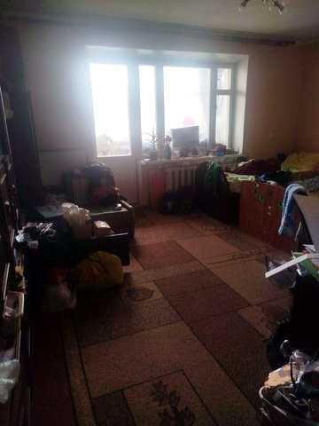 Продається 1-кімнатна квартира. Загальна площа — 41,5 м², житлова — 19,8 м².
